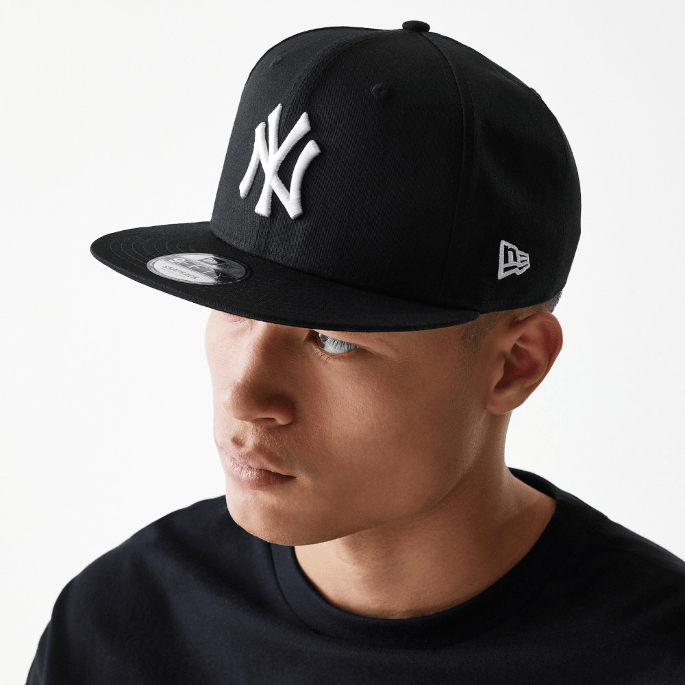 New York Yankees Negro 9FIFTY Snapback Gorra Logotipo Blanco