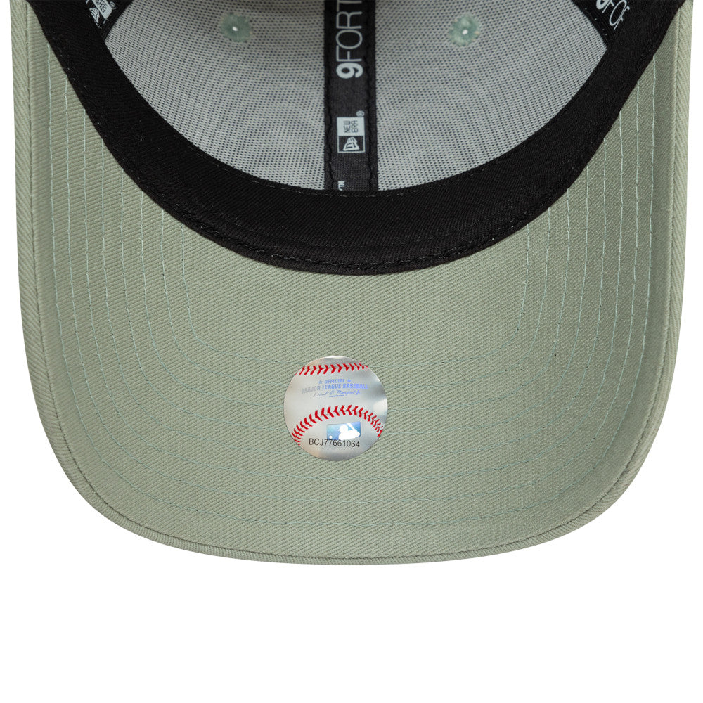 WMNS METALLIC LOGO 9FORTY NEYYAN